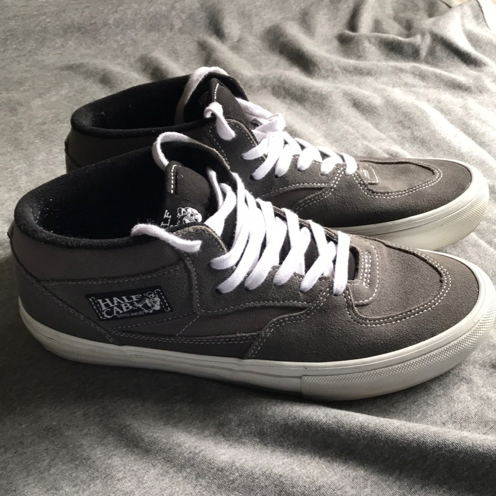 Vans Half-Cab Mens size 11 Gray in good condition
